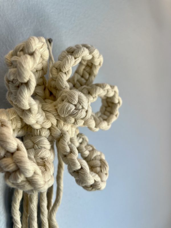 Macrame wallflower - Image 3